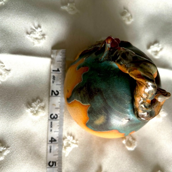 Handmade Art Pottery - Holly & Berry Christmas Bell- Rare - Picture 6 of 9